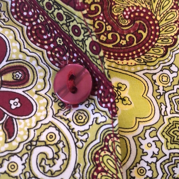 💜 Uncivilized Vintage fitted button down paisley wide lapel, split hem blouse - Picture 9 of 14